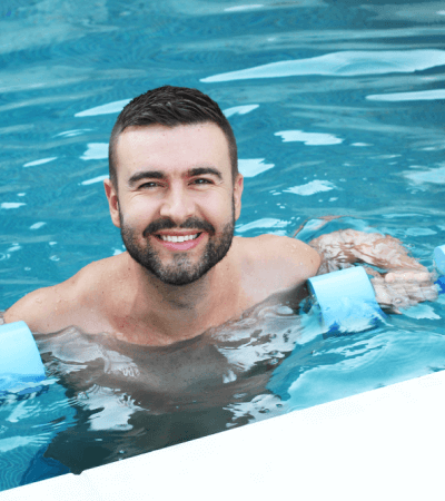 Pilates Acuáticos para hombres y mujeres 